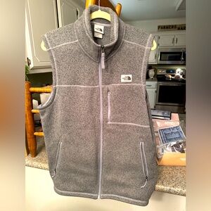 North Face Men’s L Full Zip Grey Vest
